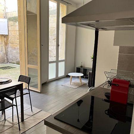 Ferienwohnung Studio Plein Coeur De Libourne Exterior foto